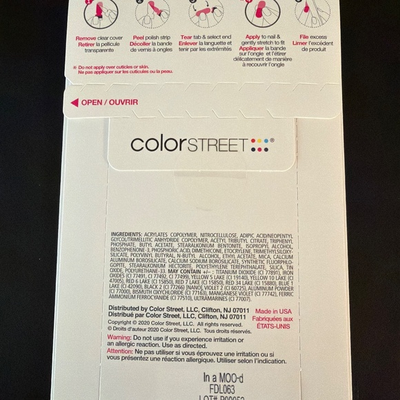 In a MOO-d Color Street Nail Polish Strips - Picture 2 of 4